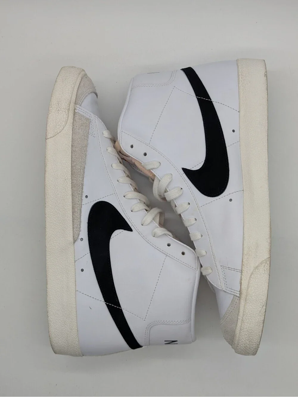 Nike Blazer Mid 77 Vintage Leather Mens Size 12 White Black Sneakers BQ6806-100